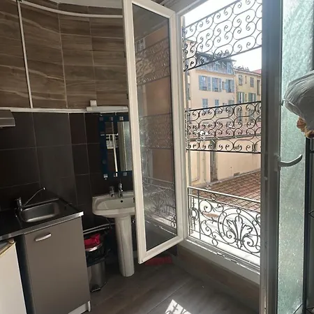 Апарт-отель Simple Stay-centre Au Calme Ницца